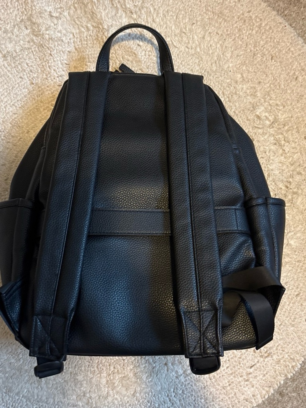 Kenneth Cole leather backpack - Picture 3 of 5